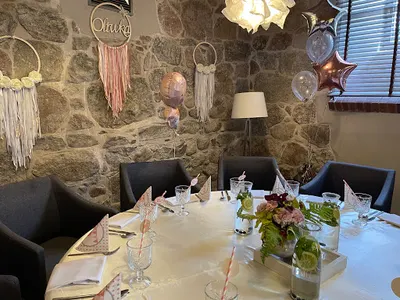 Food Gallery Restaurant & Bar